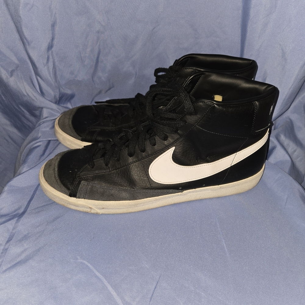 Nike Black and White Men's Blazer Mid 77 Sneaker